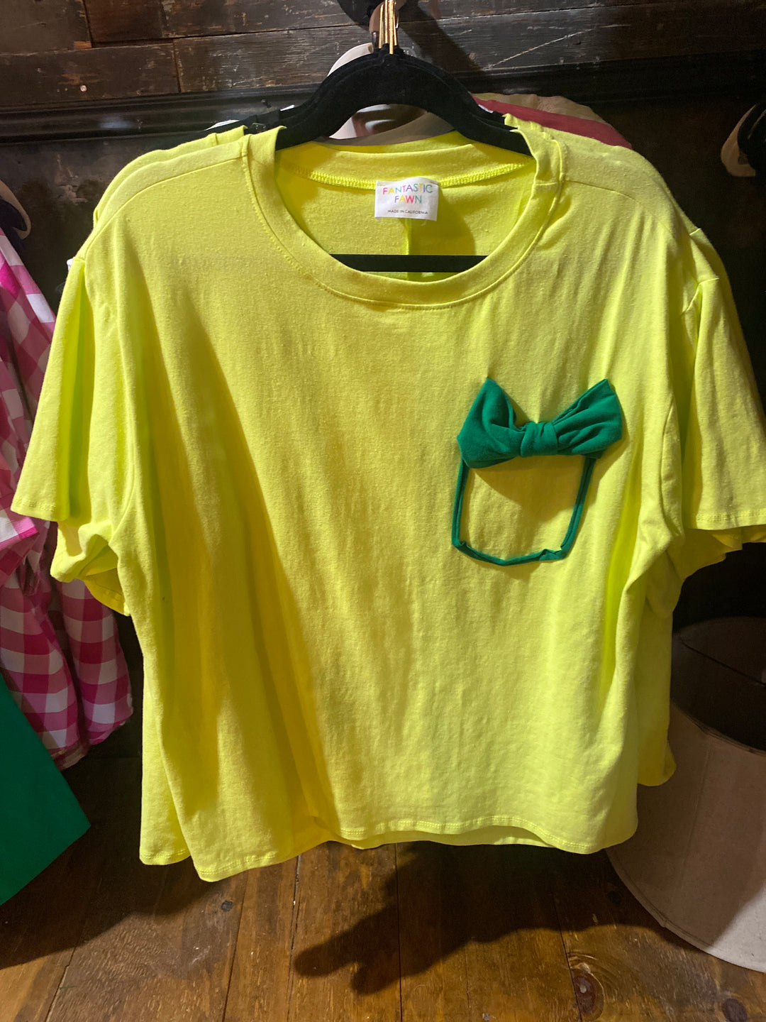 Green bow tee