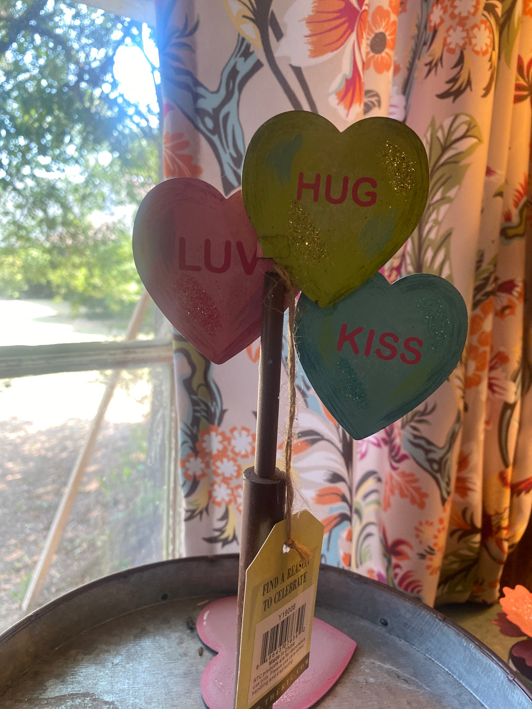 Round Top Collection conversation hearts finial
