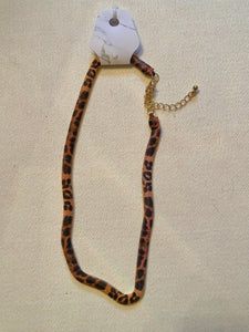 Leopard print chain