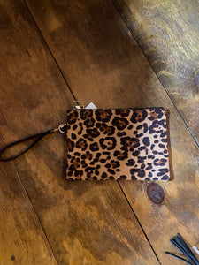 Leopard clutch