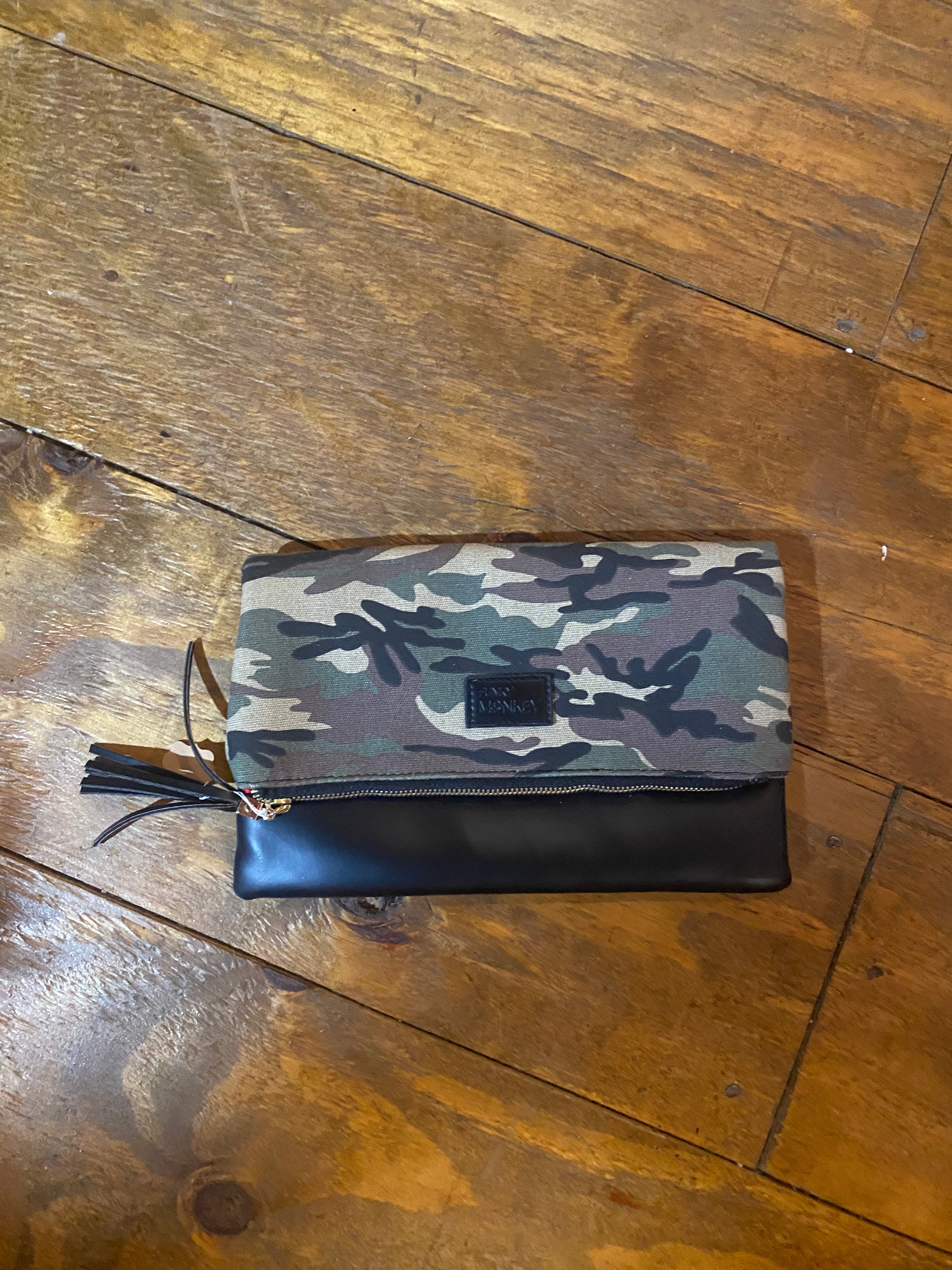 Camo clutch