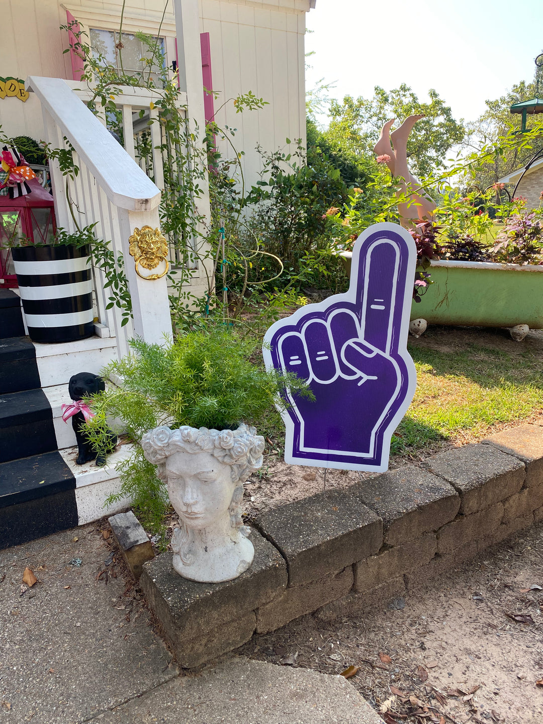 The Big Finger yard stake