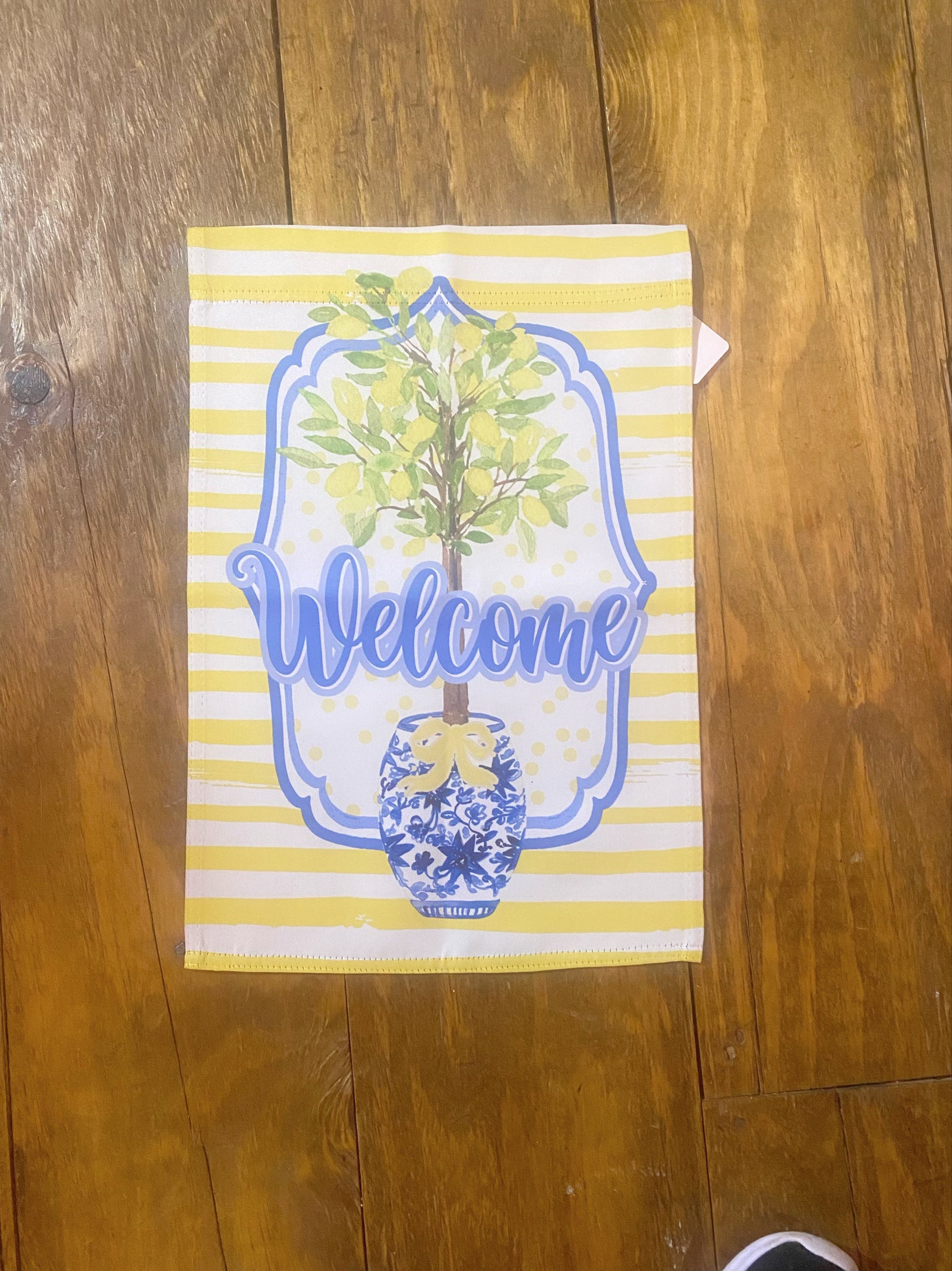 Lemon Garden Flag